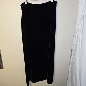 Elegant Black Velvet Skirt 36" waist